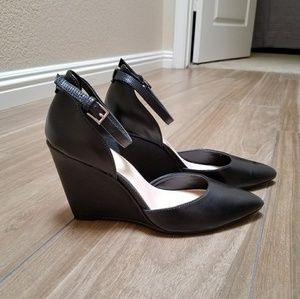 Nine West wedges💛